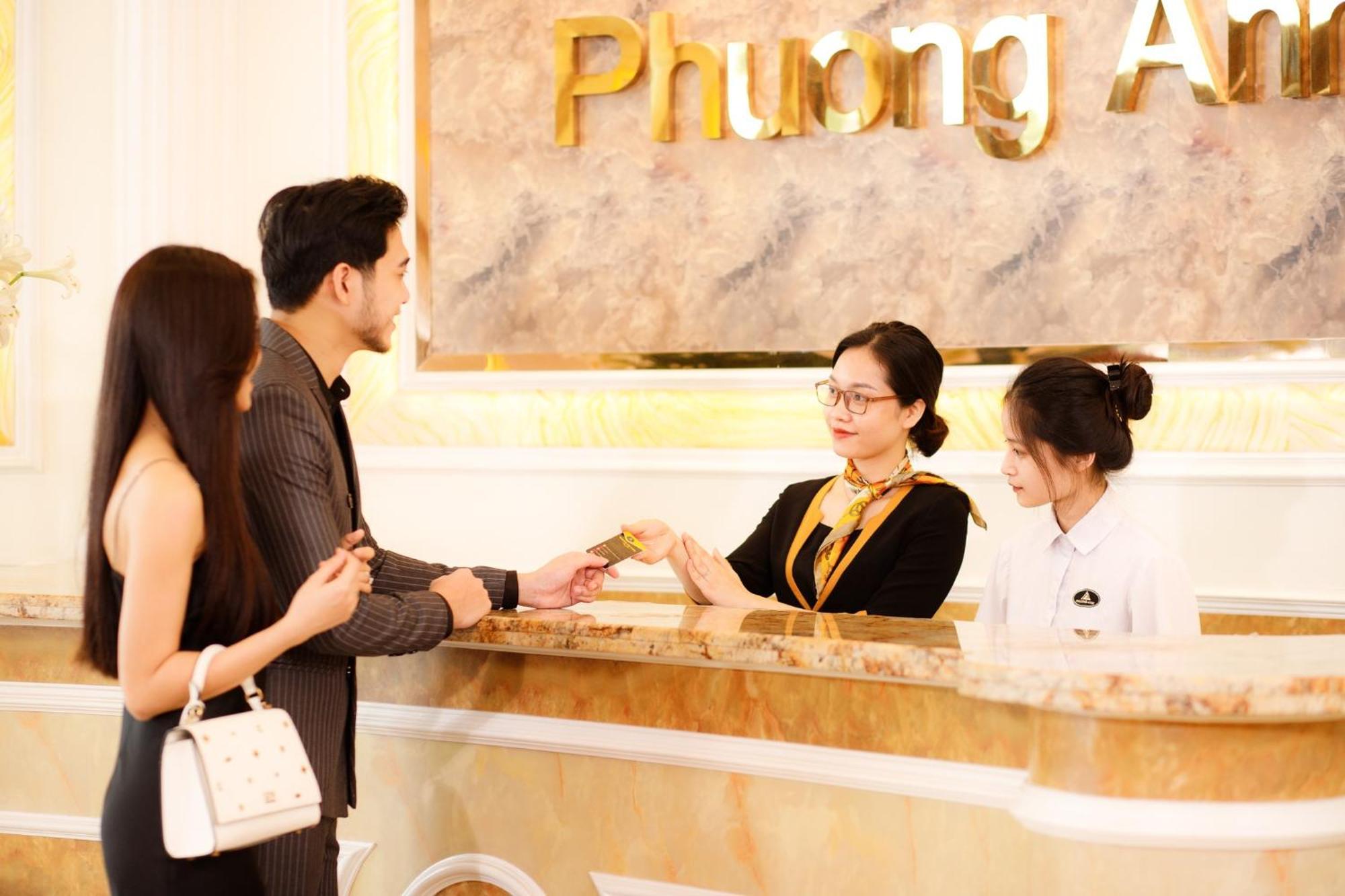 Готель Khach San Phuong Anh Hung Yen Екстер'єр фото