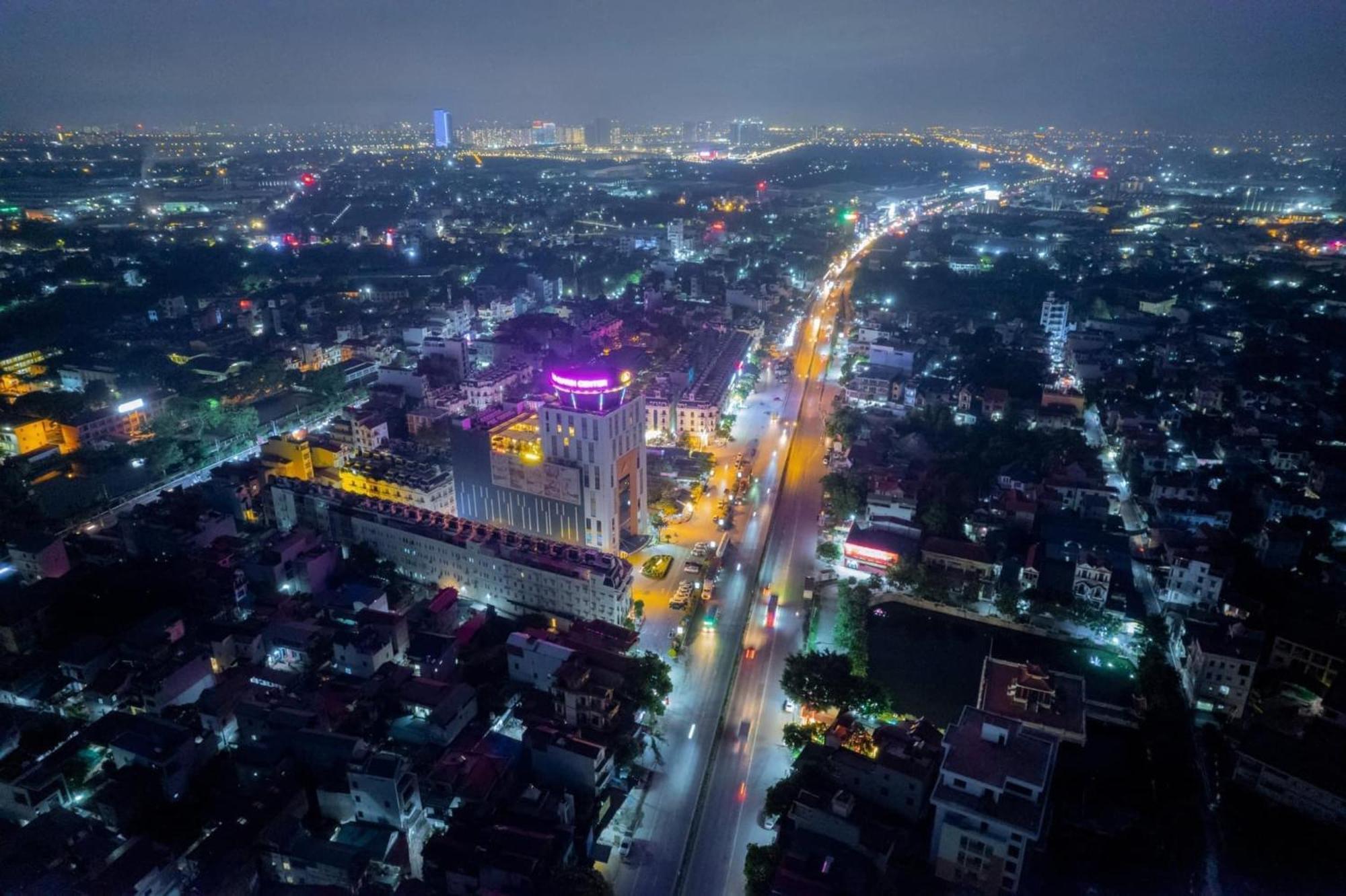Готель Khach San Phuong Anh Hung Yen Екстер'єр фото
